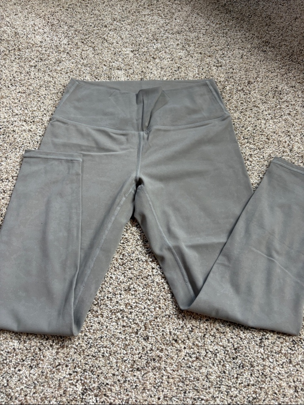 High-Waist Olive Leggings - Stretch Performance Leggings